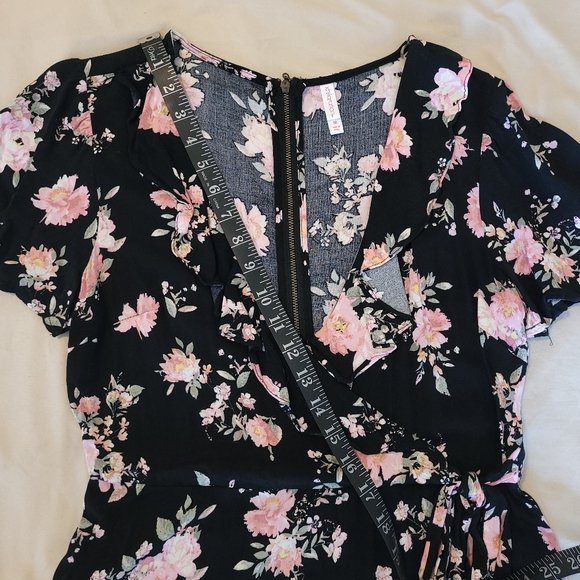 Xhileration Black Pink Floral Wrap Front Casual Summer Midi Sun Dress Medium - Picture 6 of 8